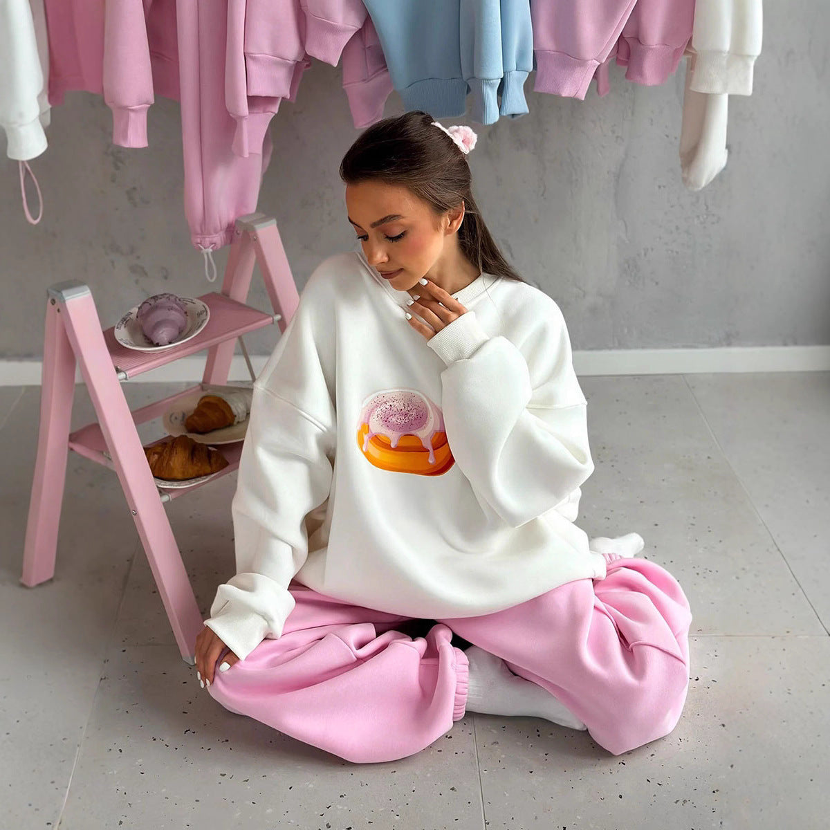 Autumn And Winter Fleece-lined Loose Slimming Long Sleeves Crew Neck Pullover Sweatshirt Women